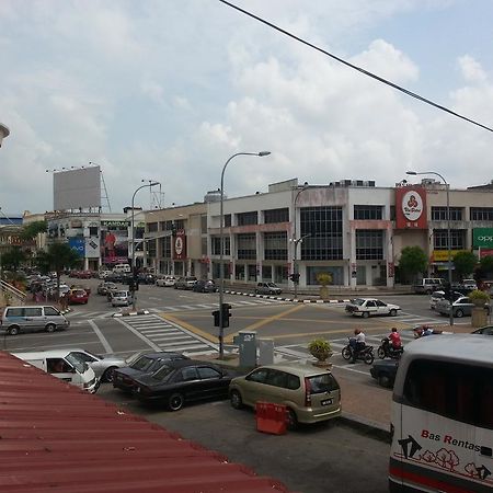 Kota Bharu Apartment Екстер'єр фото