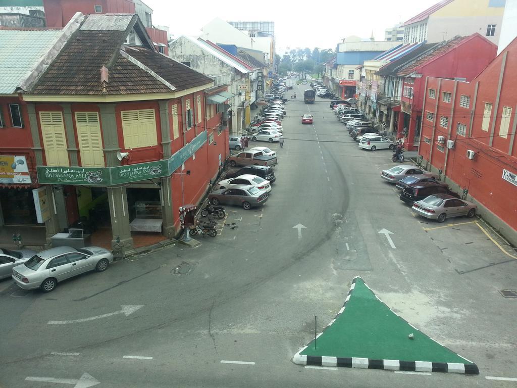 Kota Bharu Apartment Екстер'єр фото