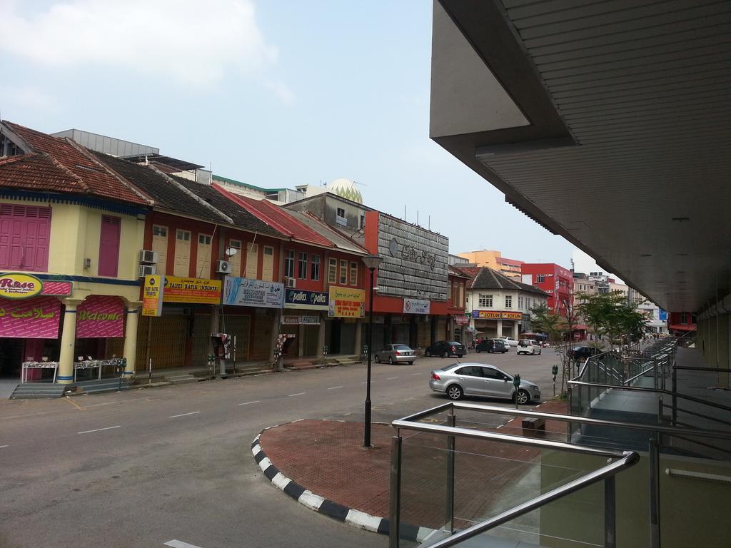 Kota Bharu Apartment Екстер'єр фото
