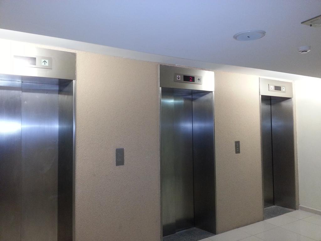 Kota Bharu Apartment Екстер'єр фото